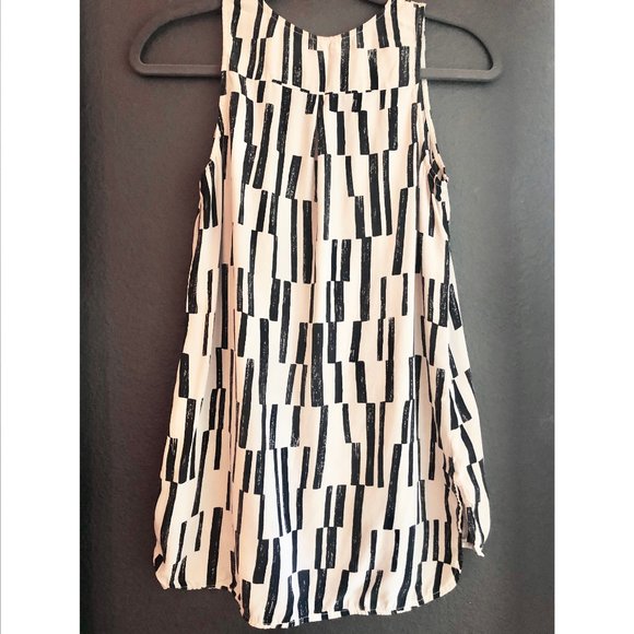 Vince sleeveless silk patterned blouse - Picture 3 of 4